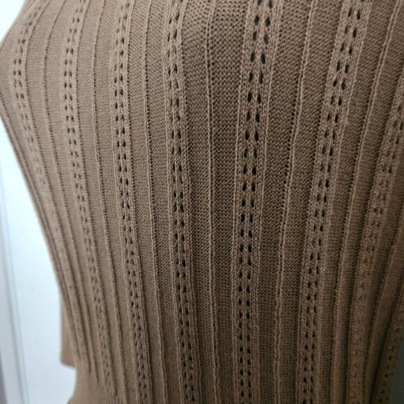 Lighweight knit midi dress - Picture 4 of 7